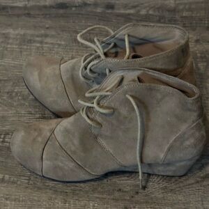 Women's Taupe Ankle Boots
